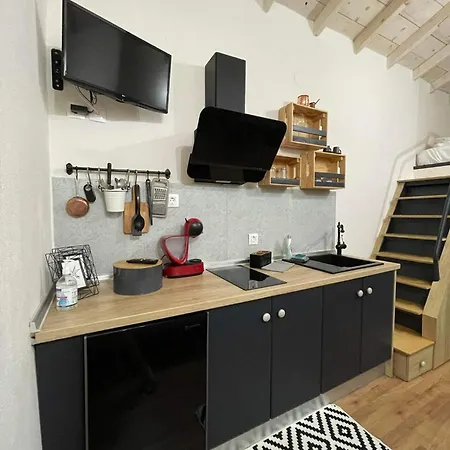 Babushka Studio-loft Near The Sea *