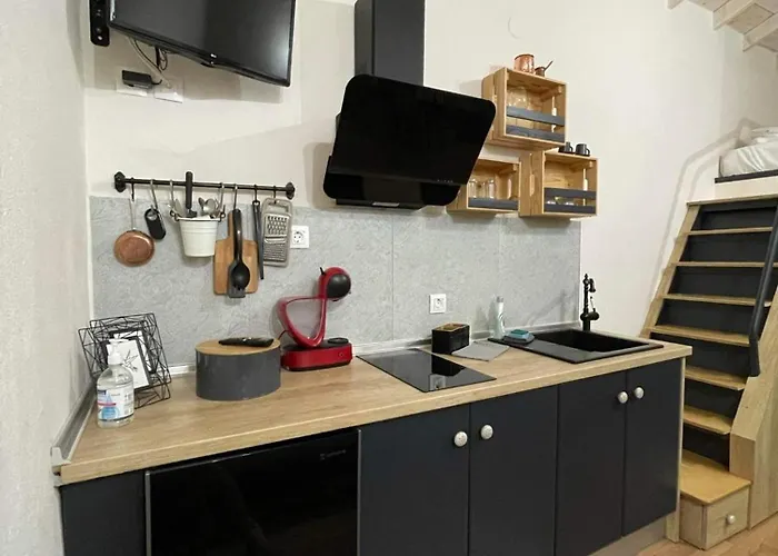 Babushka Studio-loft Near The Sea *