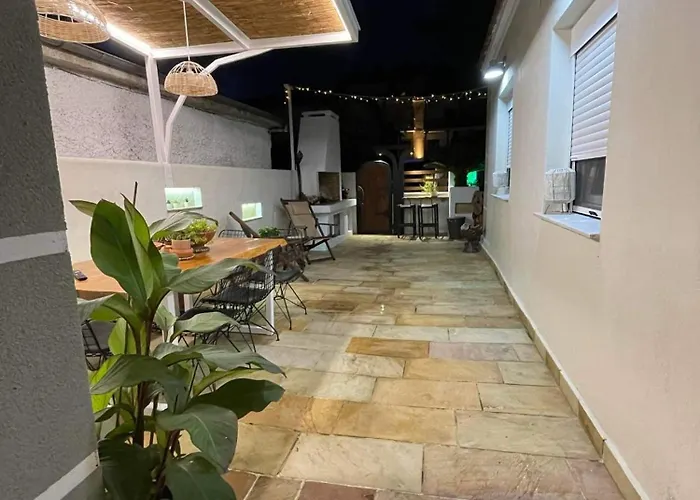 Babushka Studio-loft Near The Sea Апартаменты *